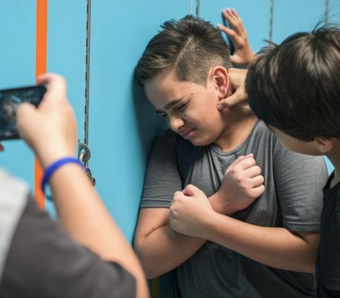 Буллинг и травля в школе: что делать и как защитить себя - советы психологов