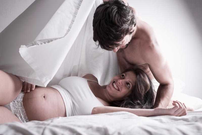 Как заниматься сексом при беременности: опасно ли это для малыша