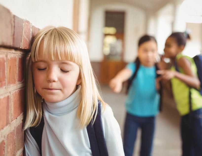 Подростка травят в школе. уходить – или остаться и отомстить? травля в школе: помощь психолога.