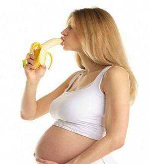 Можно ли беременным кушать бананы? польза и вред.