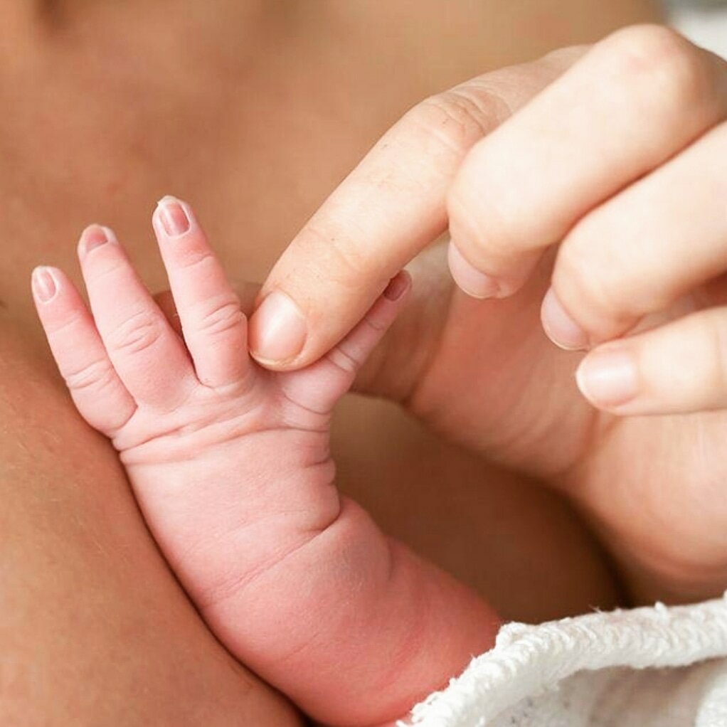 Как подстричь ногти новорожденному первый раз