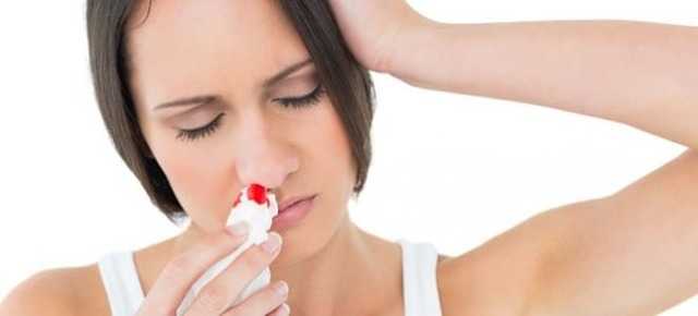 Кровь из носа при беременности: первый, второй, третий триместр