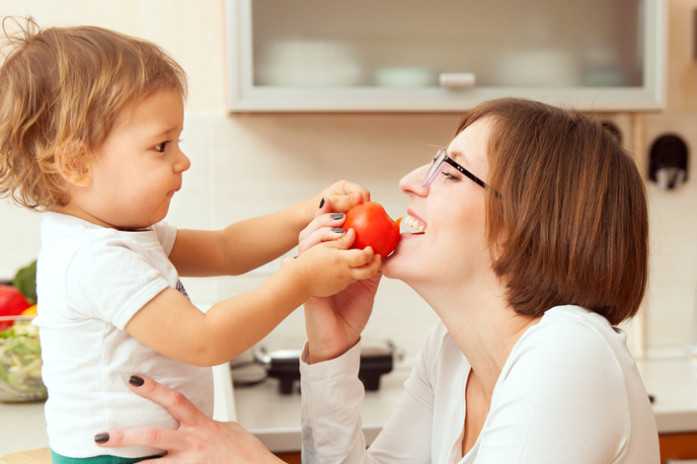 Когда давать ребенку помидоры? | уроки для мам
